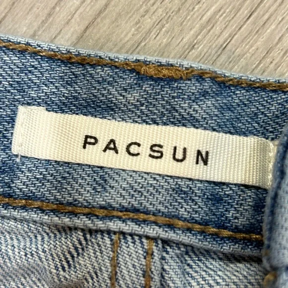 Pac Sun Vintage High Rise Distressed Button Fly Shorts Size 25 Light Wash Denim - Picture 3 of 7